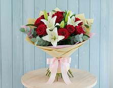 Букет цветов из:  Лилии и Розы в Шумский