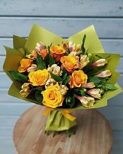 Букет цветов из:  Альстромерии и Розы в Шумский