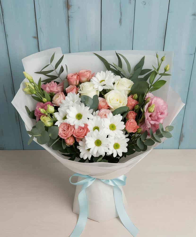 Букет цветов из: Розы, Лизиантусы и Хризантемы в Шумский