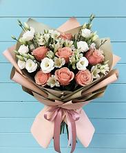 Букет цветов из:  Розы, Альстромерии и Лизиантусы в Шумский