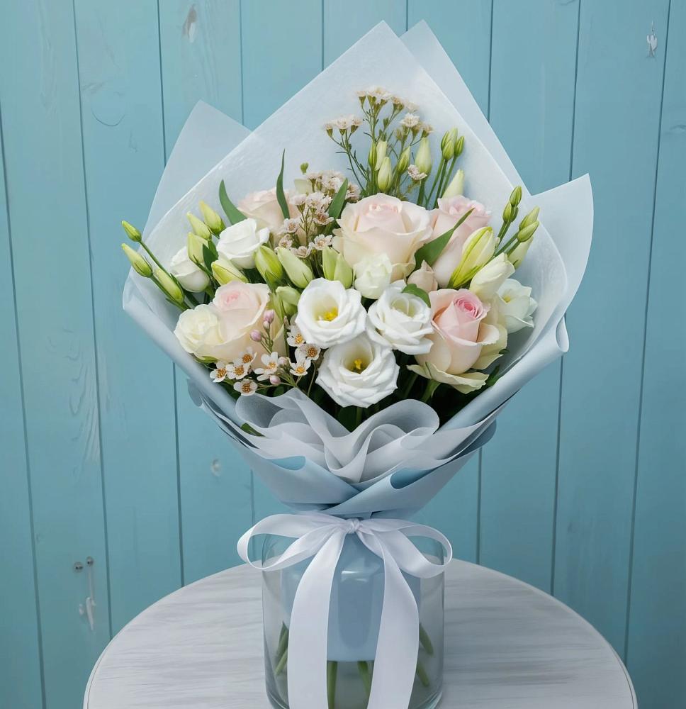 Букет цветов из: Розы и Лизиантусы в Шумский