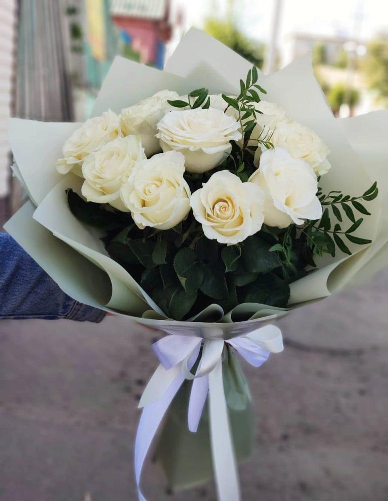 Букет Белые розы Проуд в Шумский