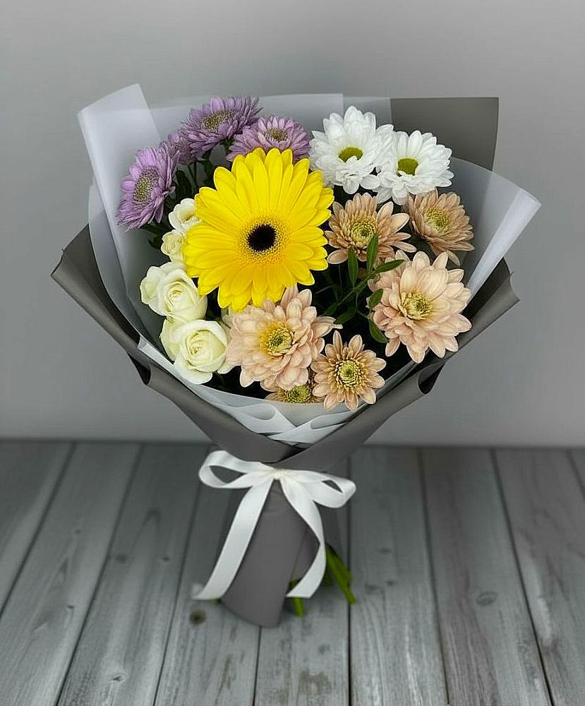 Букет цветов из: Розы, Герберы и Хризантемы в Шумский
