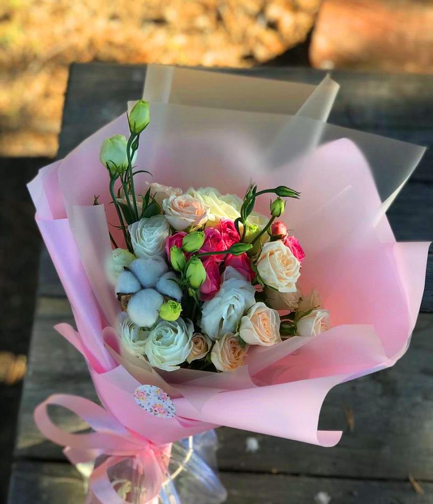 Букет цветов из: Розы и Лизиантусы в Шумский