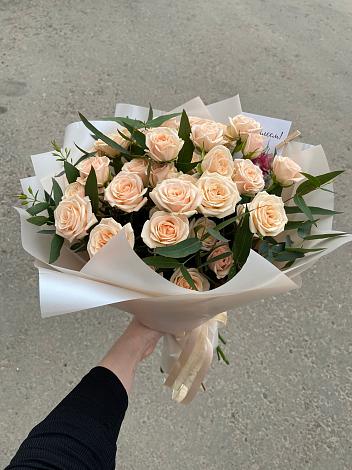 Букет Кремовые розы Латте в Шумский