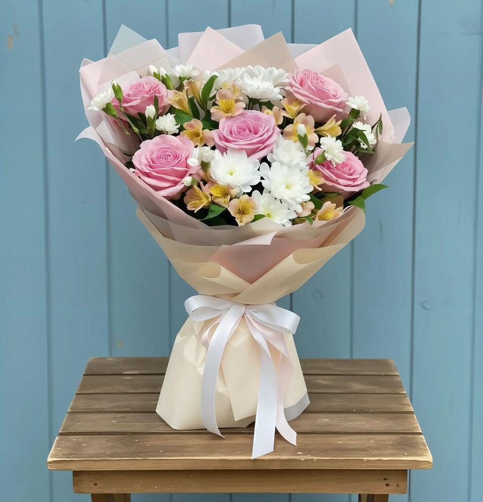 Букет цветов из: Гвоздики, Орхидеи и Розы в Шумский