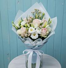 Букет цветов из:  Розы и Лизиантусы в Шумский