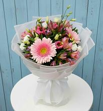 Букет цветов из:  Герберы, Альстромерии и Лизиантусы в Шумский