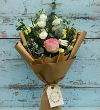 Букет цветов из:  Розы и Лизиантусы в Шумский